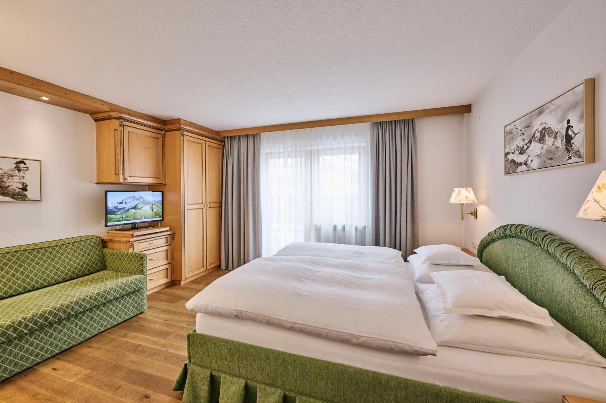 Hotel Garni Sursilva Lech am Arlberg Exterior photo