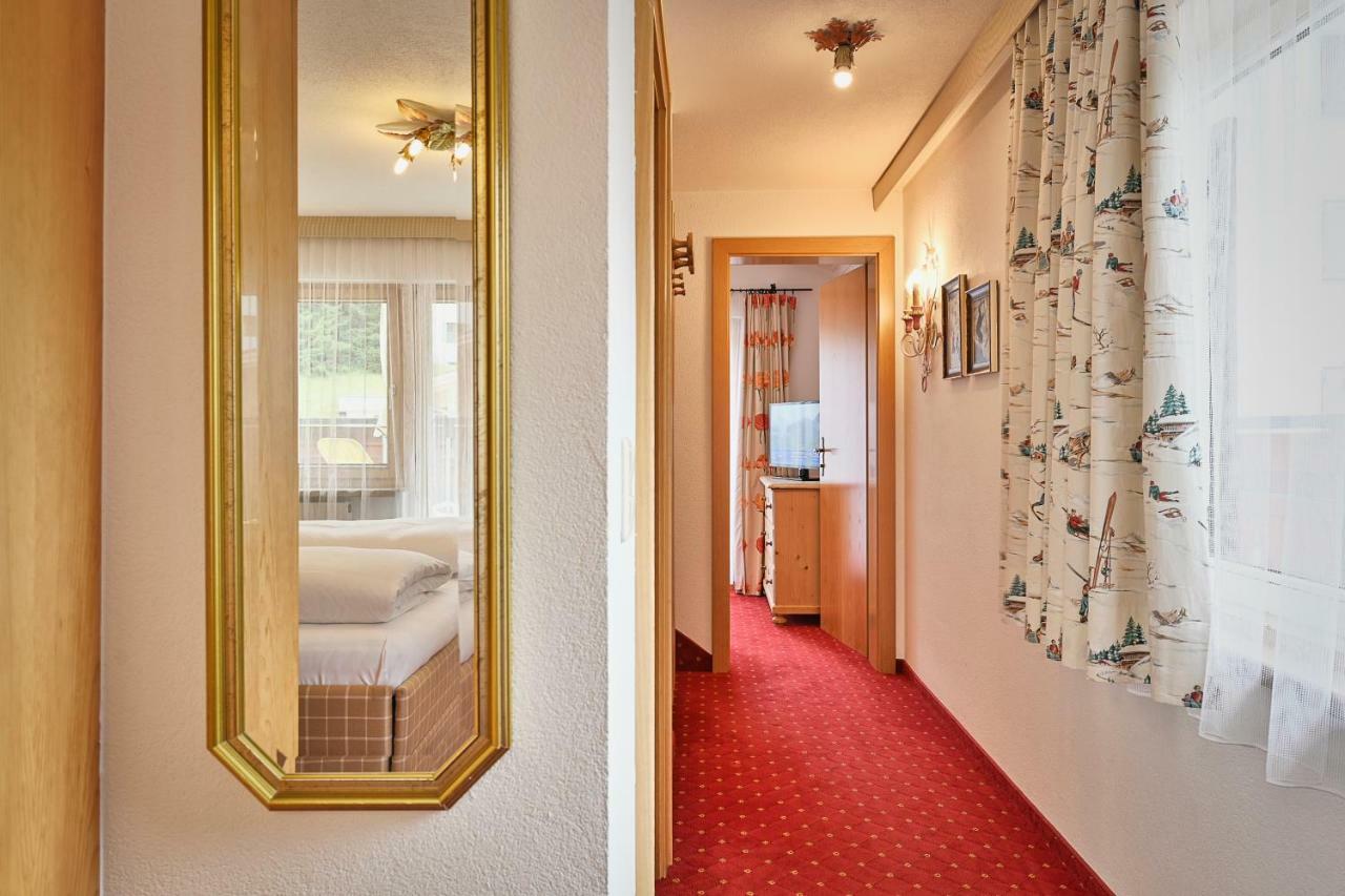 Hotel Garni Sursilva Lech am Arlberg Exterior photo
